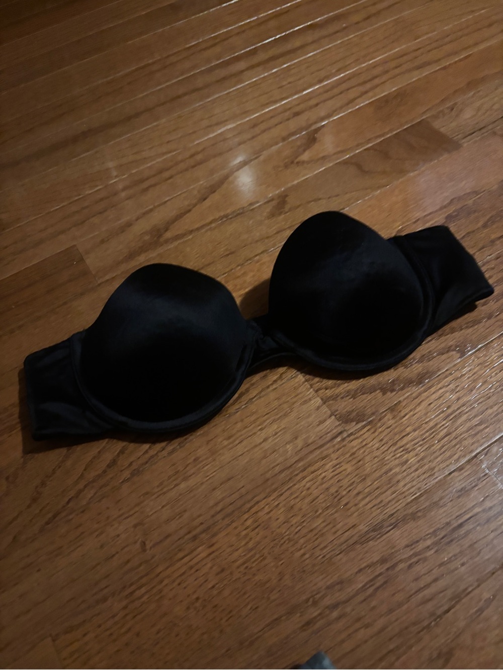 Strapless non slip bra maidenform 36A NWOT never worn